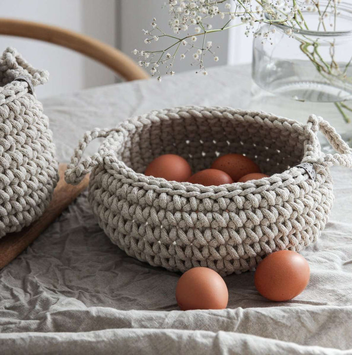Crochet flat basket, Small | BEIGE - Zuri House