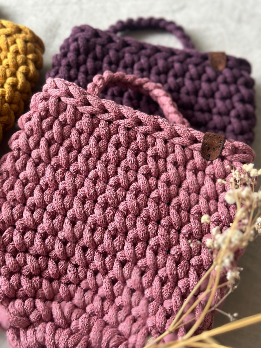 Crochet hanging bags | OLD ROSE - Zuri House