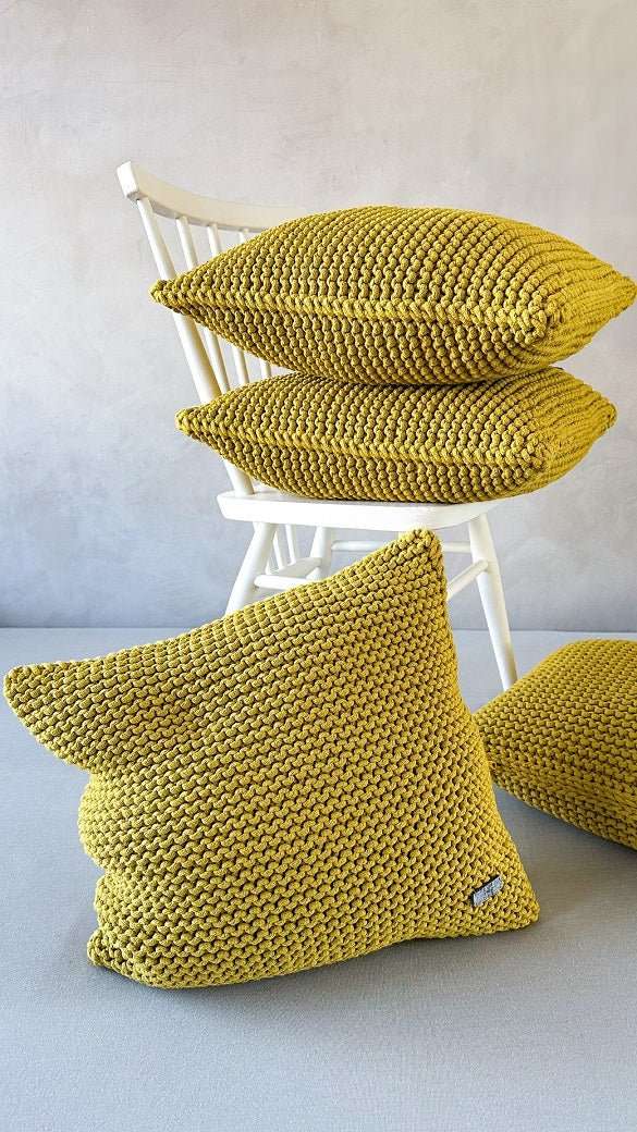Knitted square cushion | GOLDEN KIWI - Zuri House