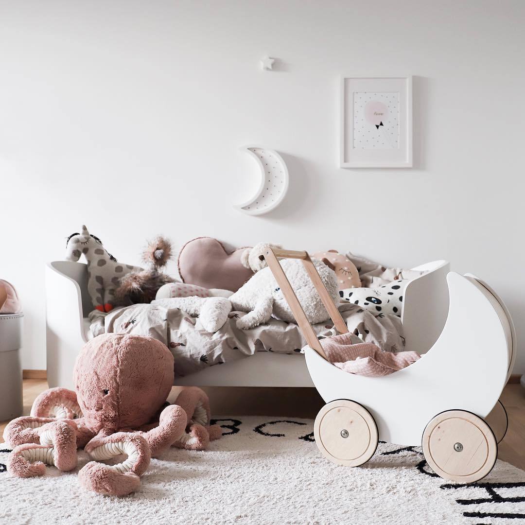 Nursery Night Light Moon WHITE - Zuri House