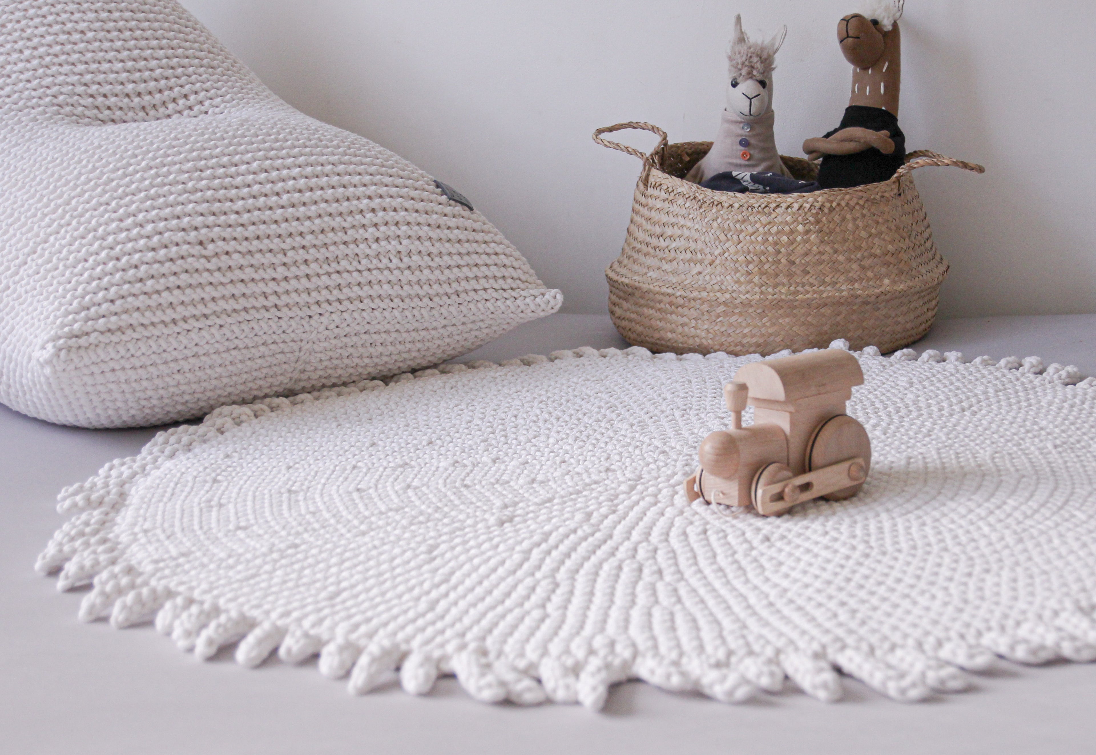 FLUFFY RUG | Zuri House