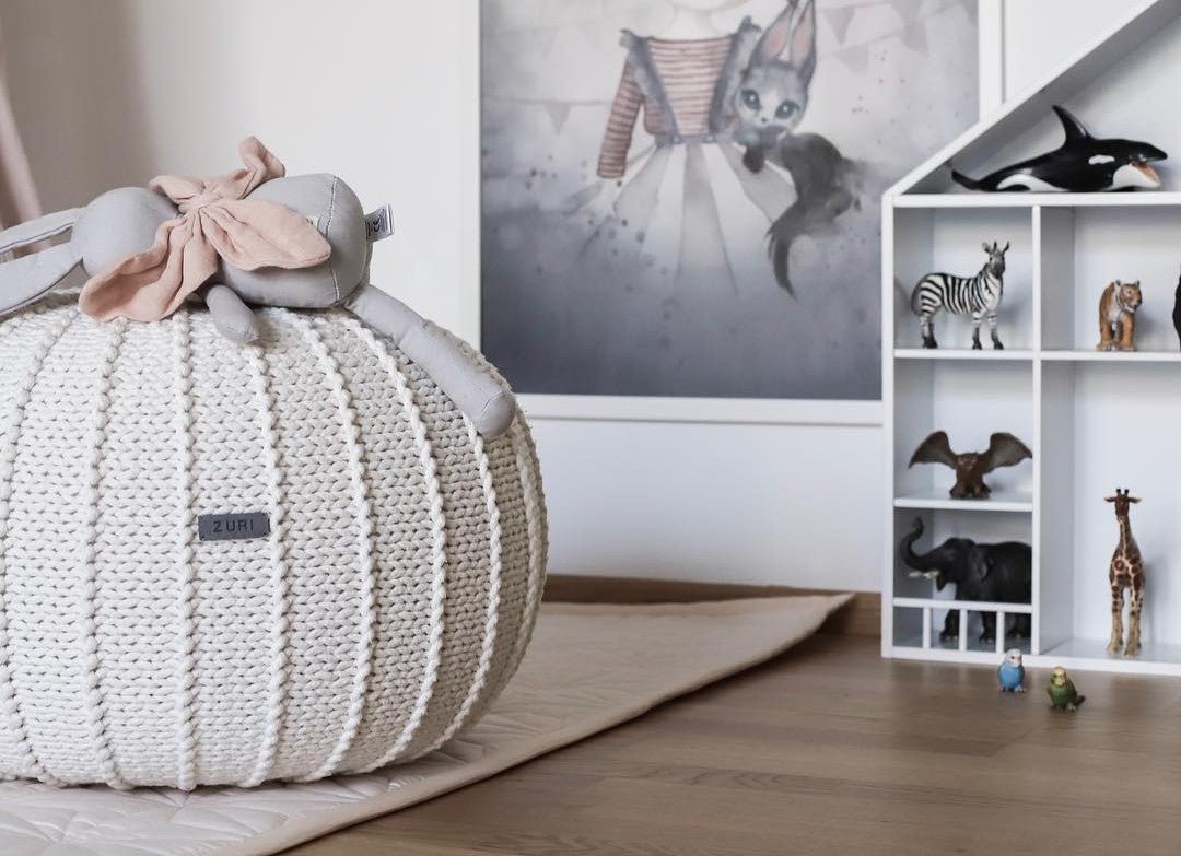 KNITTED POUFFES, MEDIUM - Zuri House