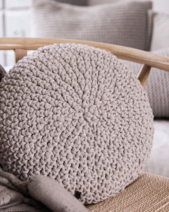 Crochet round cushion | BEIGE