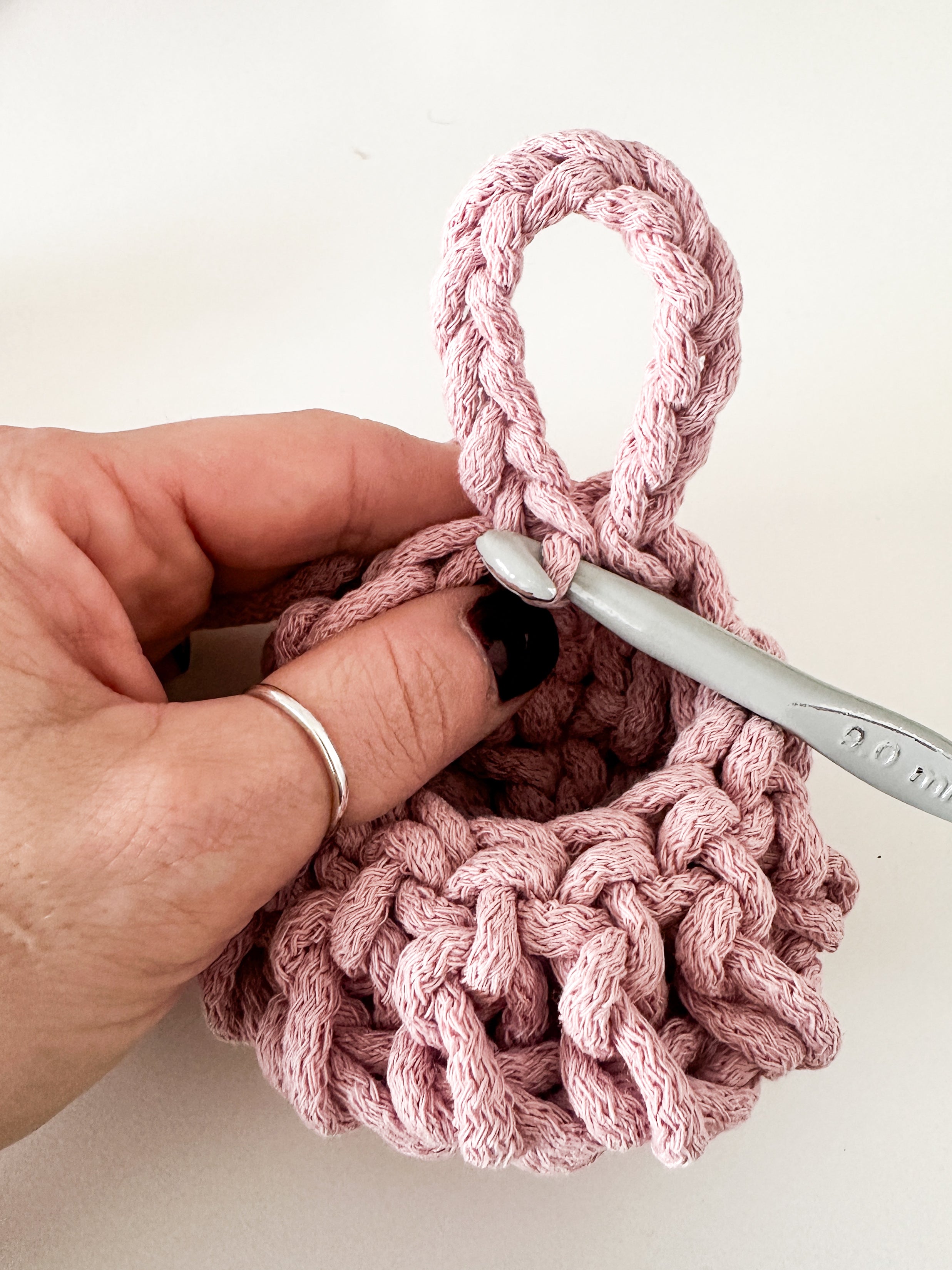 Crochet Easter Bunny Egg Cup PATTERN - Zuri House