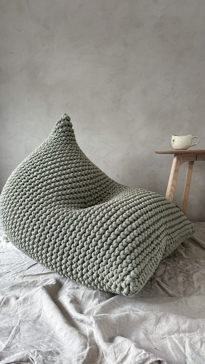 Chunky knitted bean bag | LIGHT OLIVE - Zuri House