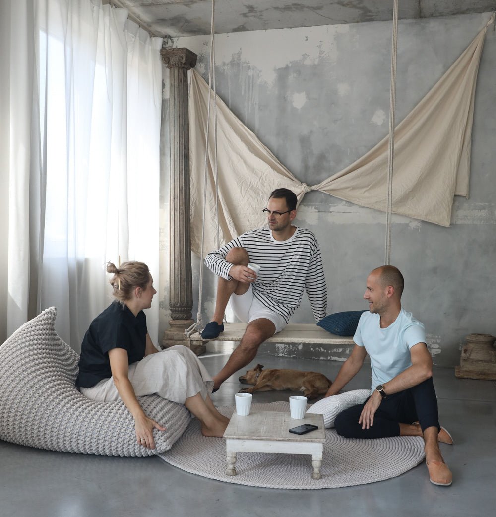 Chunky knitted bean bag | OATMEAL - Zuri House