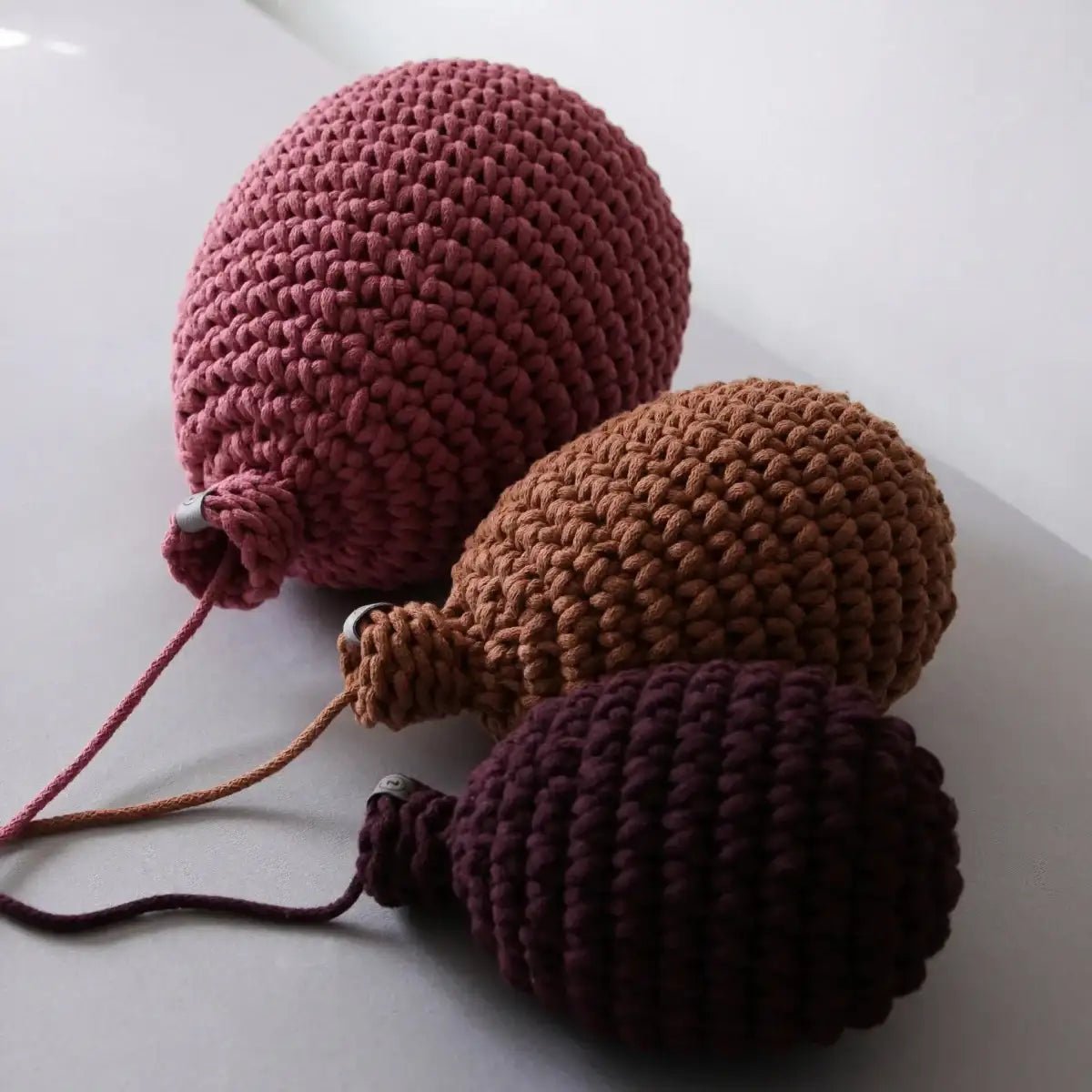 Crochet balloon | AUBERGINE - Zuri House