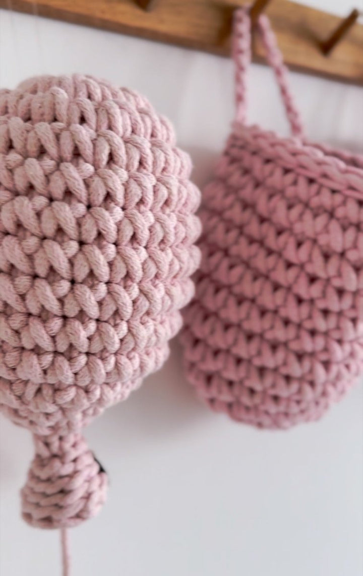 Crochet balloon | PALE PINK - Zuri House