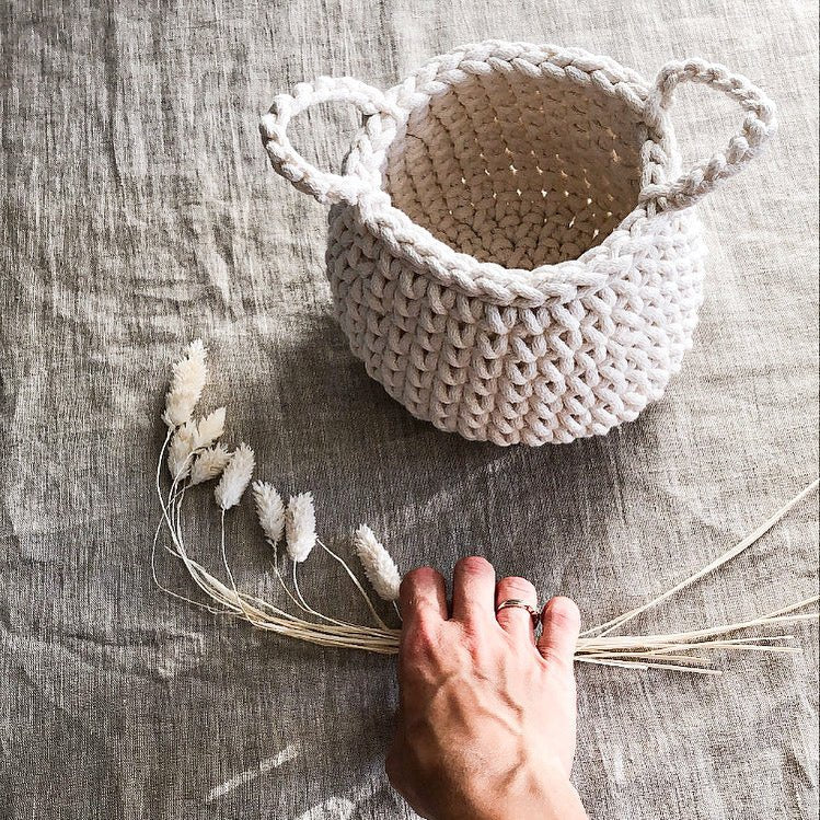 Crochet basket, Small | IVORY - Zuri House