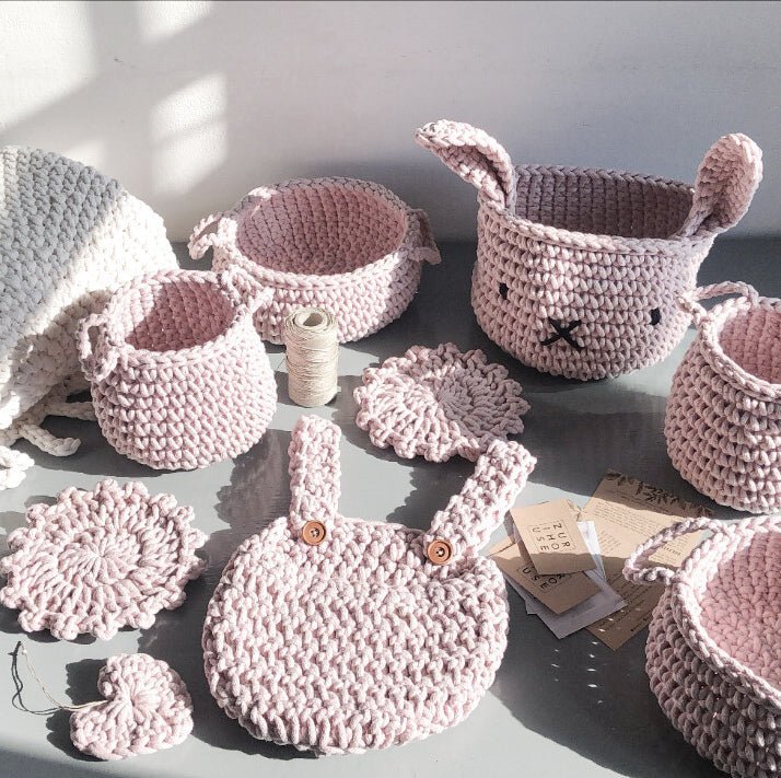 Crochet basket, Small | PALE PINK - Zuri House