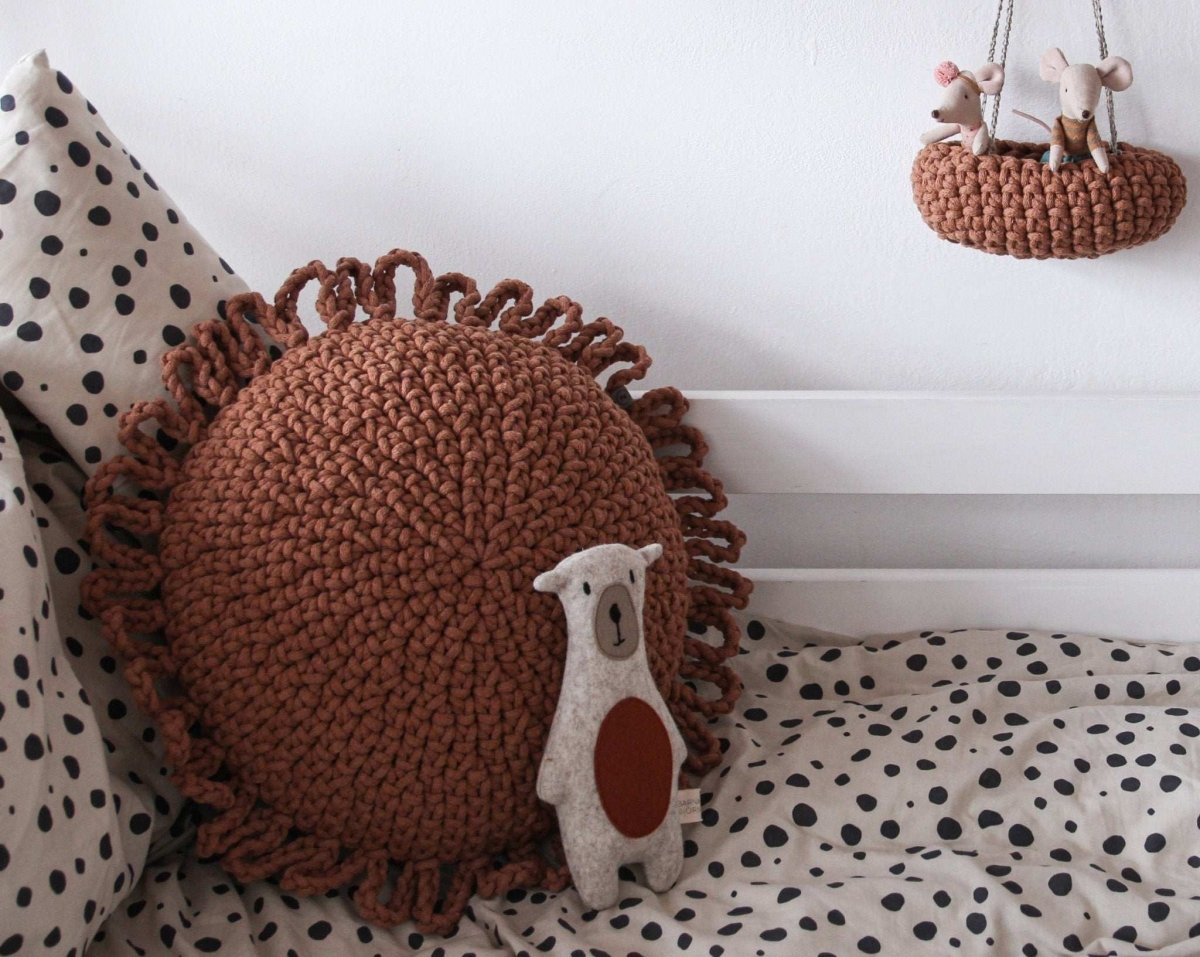 Crochet cushion FUN | OLIVE GREEN - Zuri House