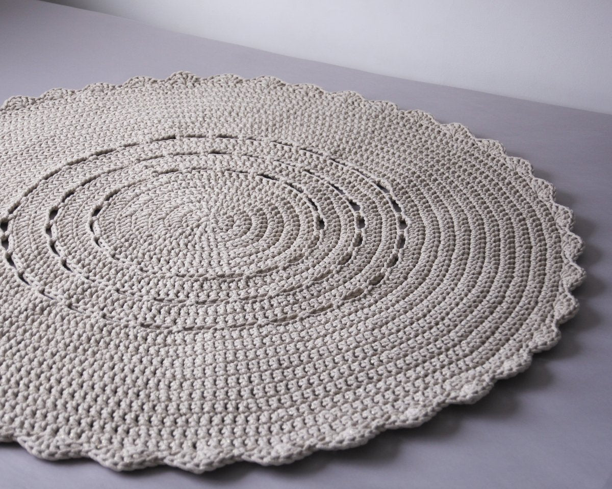 Crochet doily rug | BEIGE - Zuri House