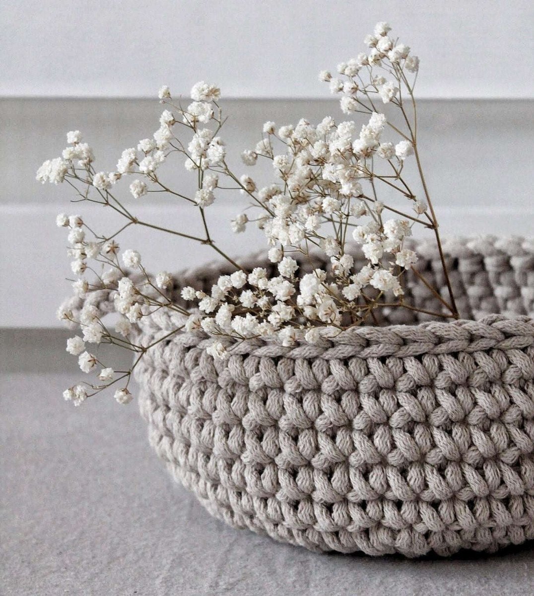 Crochet flat basket, Small | BEIGE - Zuri House