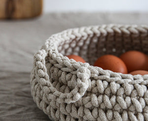 Crochet flat basket, Small | BEIGE - Zuri House