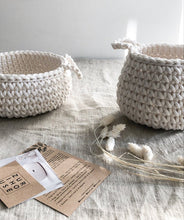 Crochet flat basket, Small | IVORY - Zuri House