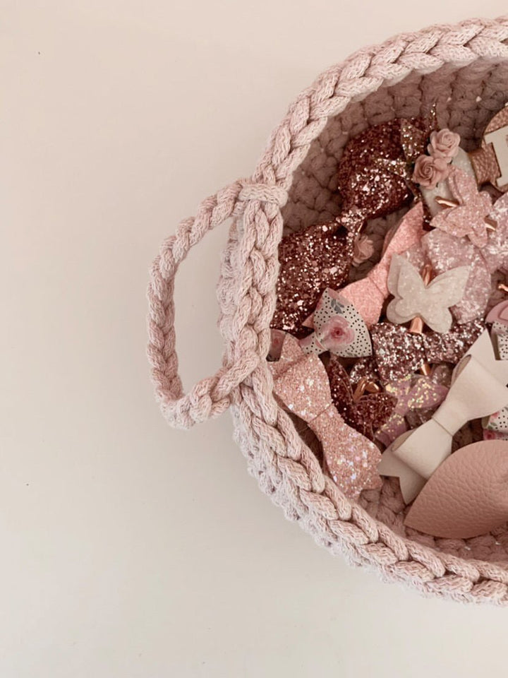 Crochet flat basket, Small | PALE PINK - Zuri House