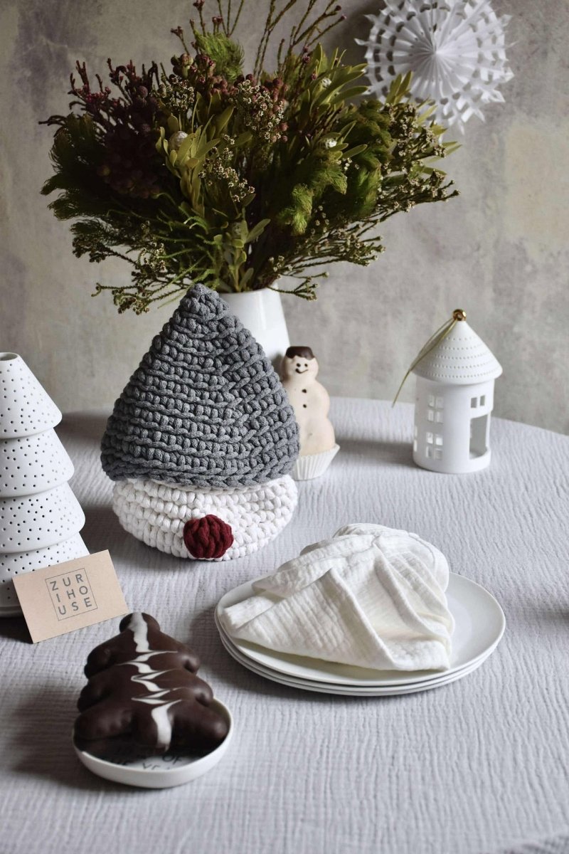 Crochet Gnome Christmas Basket - Zuri House