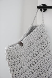 Crochet hanging bag, Large, LIGHT GREY - Zuri House