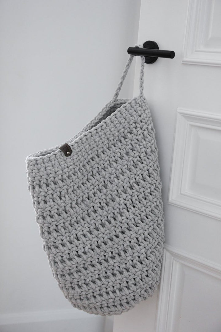 Crochet hanging bag, Large, LIGHT GREY - Zuri House