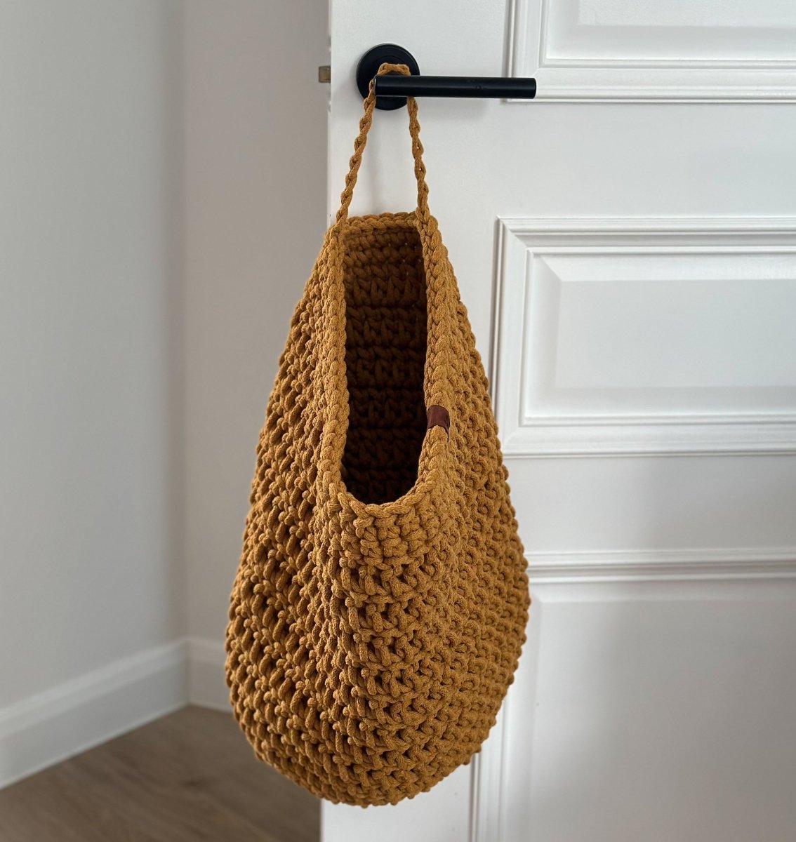Crochet hanging bag, Large | MUSTARD - Zuri House