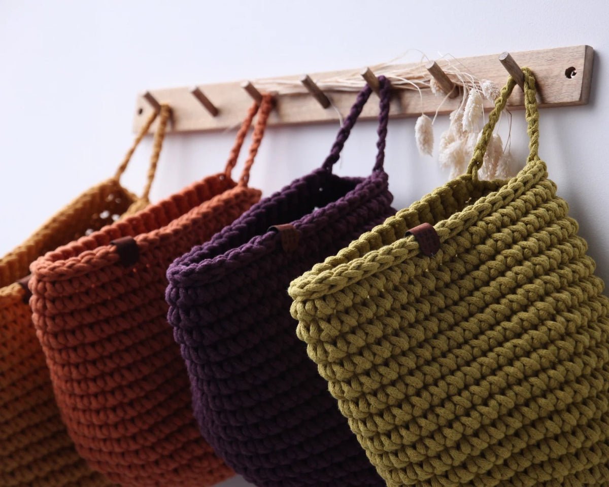 Crochet hanging bags | AUBERGINE - Zuri House