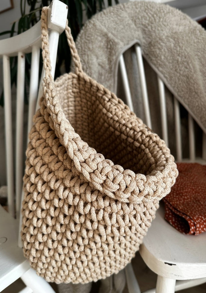Crochet hanging bags | CARAMEL - Zuri House