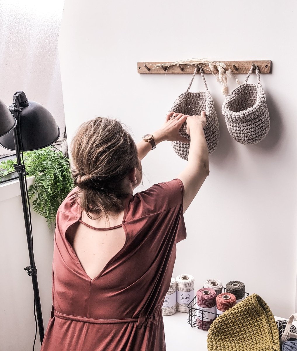 Crochet hanging bags | OATMEAL - Zuri House