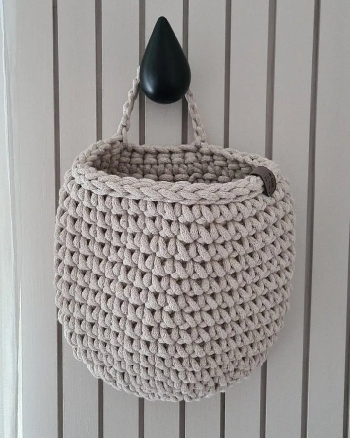 Crochet hanging bags | OATMEAL - Zuri House