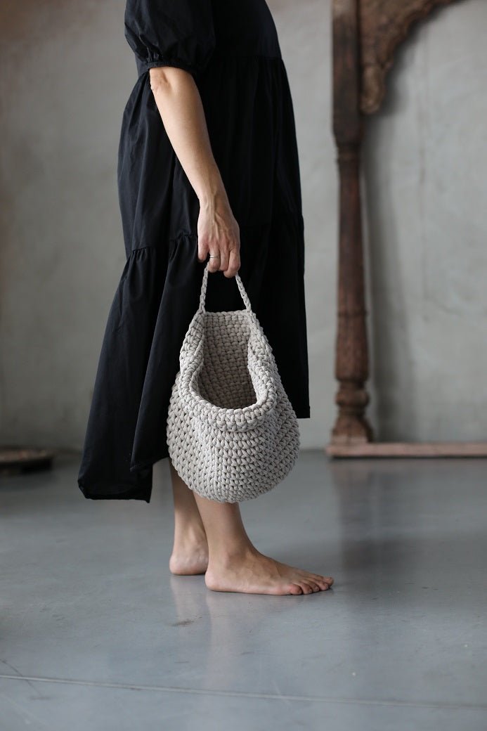 Crochet hanging bags | OATMEAL - Zuri House