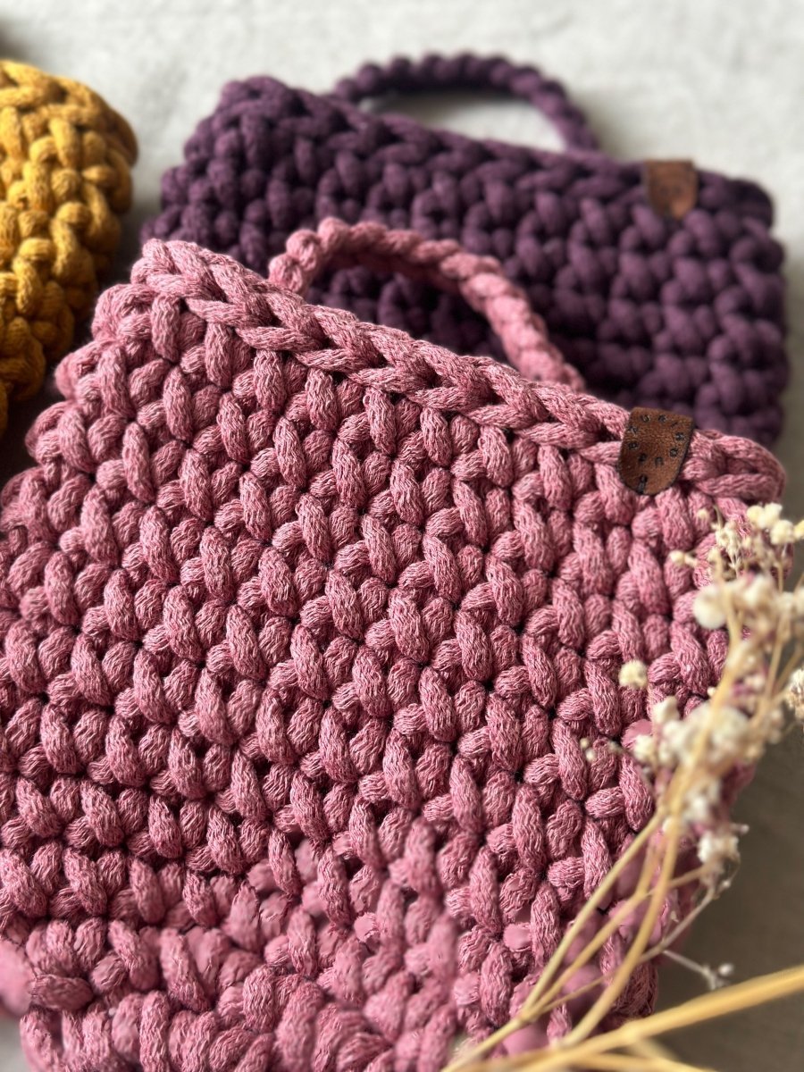 Crochet hanging bags | OLD ROSE - Zuri House