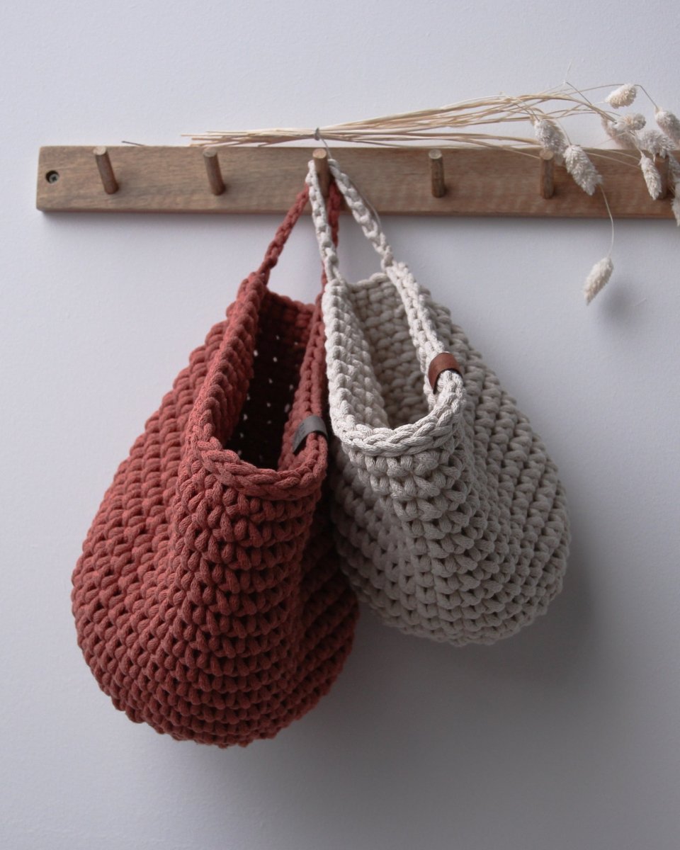 Crochet hanging bags | TERRACOTTA - Zuri House