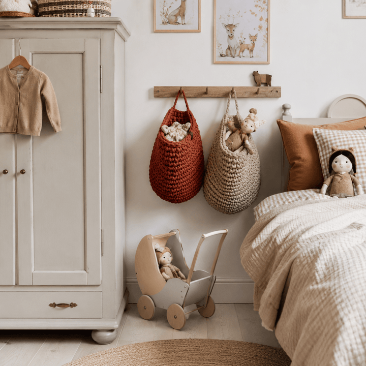 Crochet hanging bags | TERRACOTTA - Zuri House