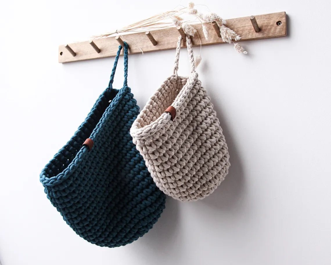 Crochet hanging basket PATTERN - Zuri House