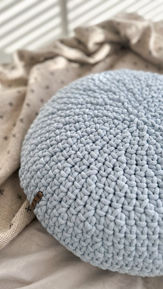 Crochet round cushion | BABY BLUE - Zuri House