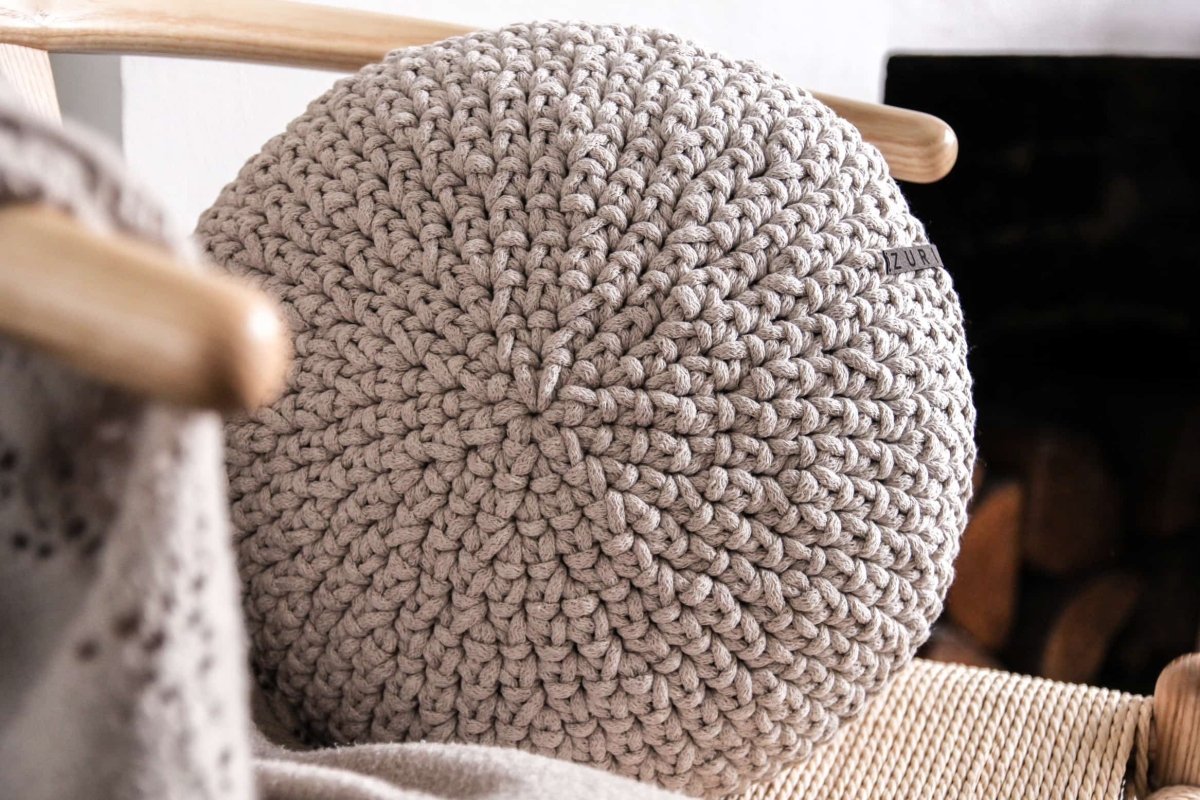 Crochet round cushion | BEIGE - Zuri House