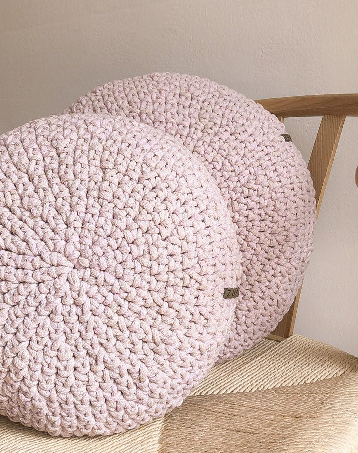 Crochet round cushion | PALE PINK - Zuri House