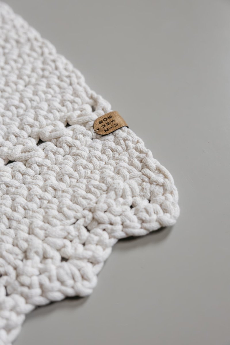 CROCHET RUG LINA | IVORY - Zuri House