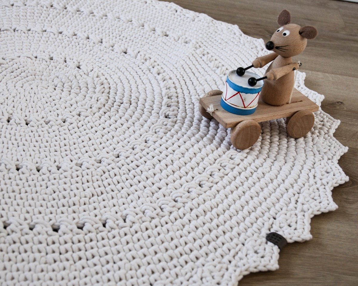 Crochet rug MANDALA | IVORY - Zuri House