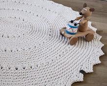 Crochet rug MANDALA | IVORY - Zuri House