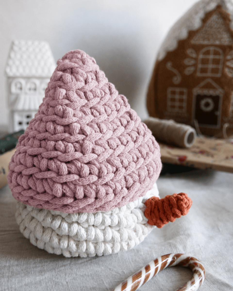 Crochet Snowman Basket | POWDER PINK - Zuri House