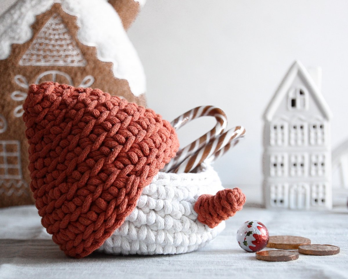 Crochet Snowman Basket | PUMPKIN - Zuri House