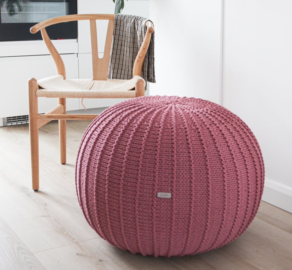 Knitted pouffe, Large | OLD ROSE - Zuri House