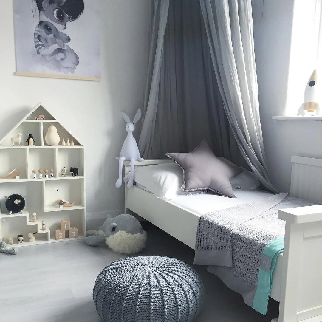 Knitted pouffe, Medium | DARK GREY - Zuri House