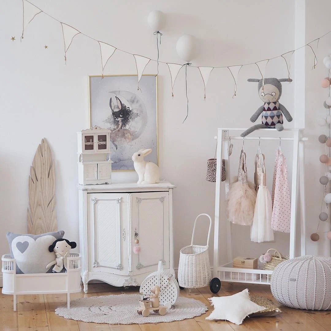 Linen-coloured pouffe for child’s room or calm interior