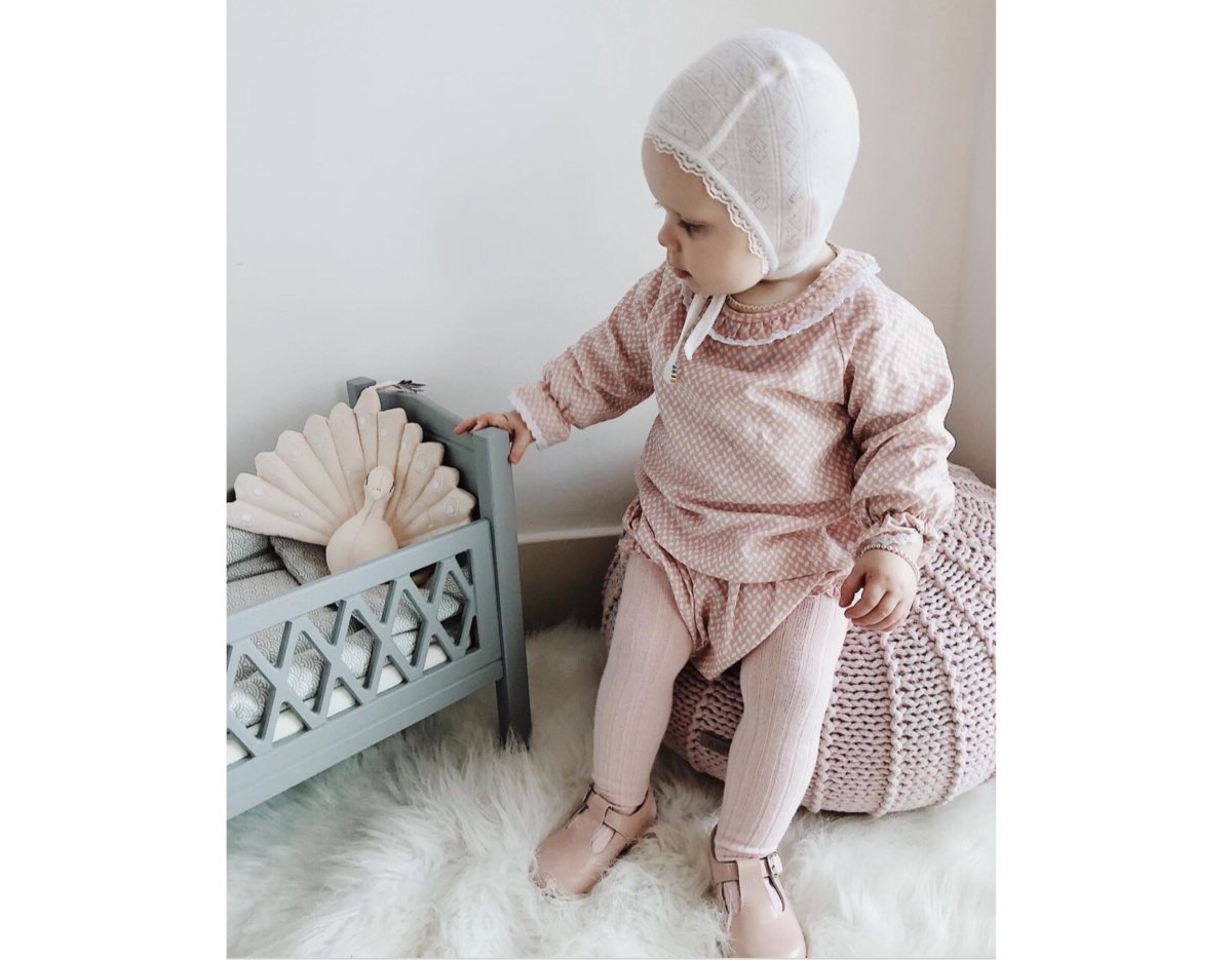 Knitted pouffe, Small | PALE PINK - Zuri House