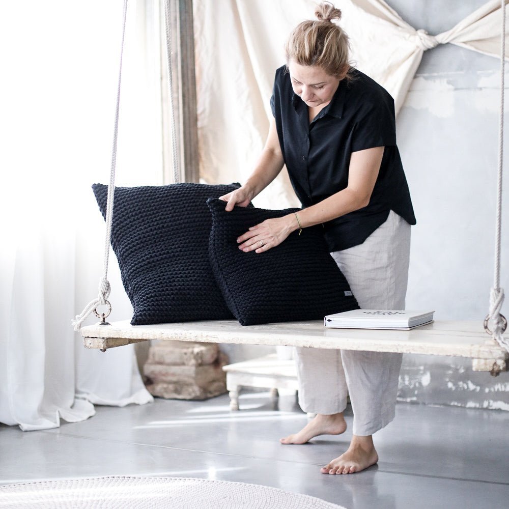 Knitted square cushion | CHARCOAL - Zuri House