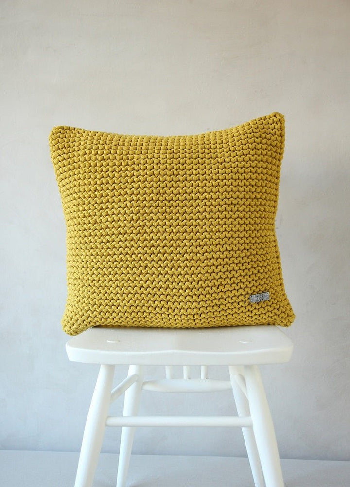 Knitted square cushion | GOLDEN KIWI - Zuri House