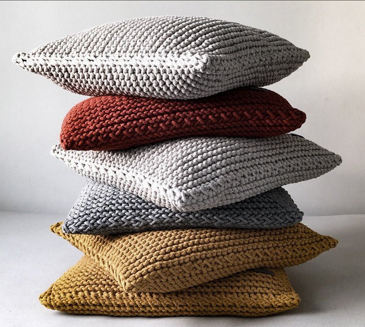 Knitted square cushion | OATMEAL - Zuri House