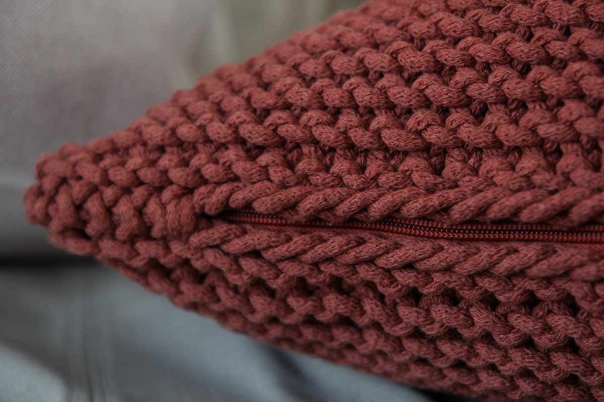 Knitted square cushion | TERRACOTTA - Zuri House