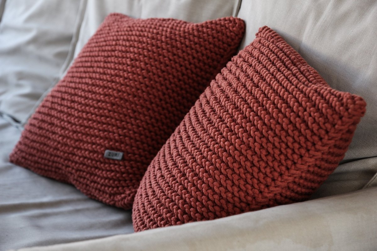 Knitted square cushion | TERRACOTTA - Zuri House